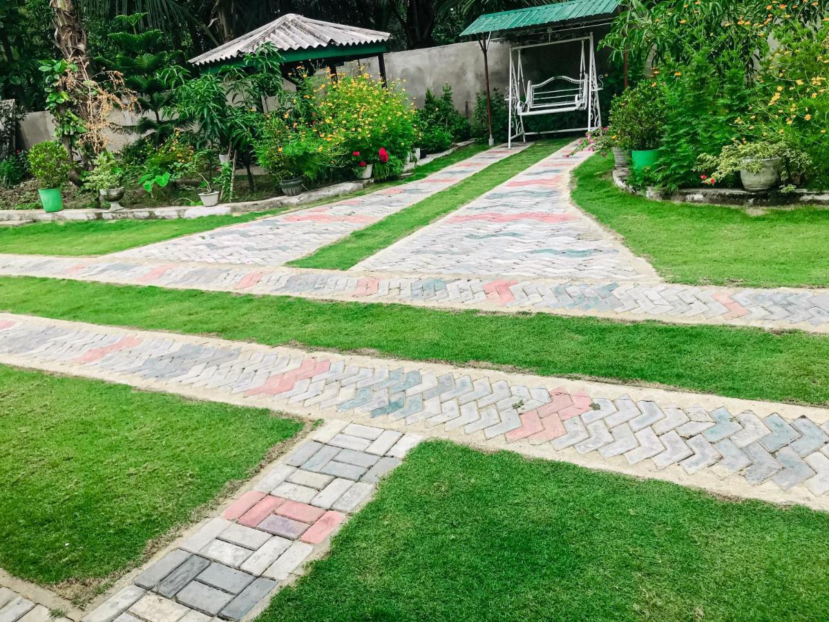 Geethani Tourist Home Полоннарува Экстерьер фото
